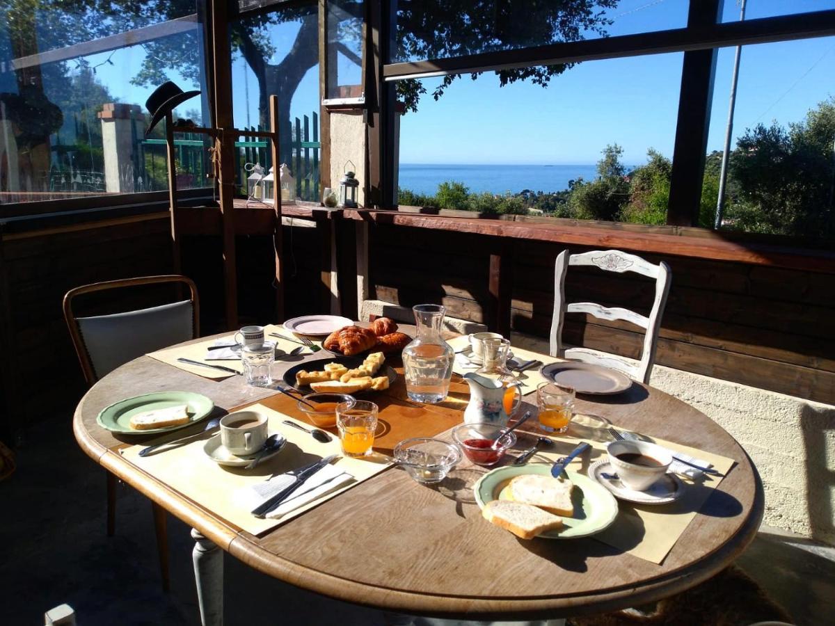 La Quercia Agriturismo อิมเปรีอา ภายนอก รูปภาพ