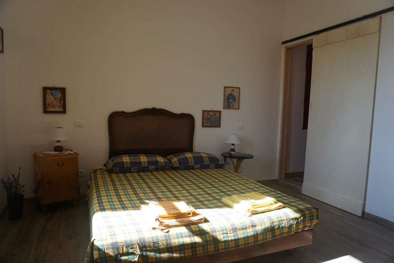 La Quercia Agriturismo อิมเปรีอา ภายนอก รูปภาพ