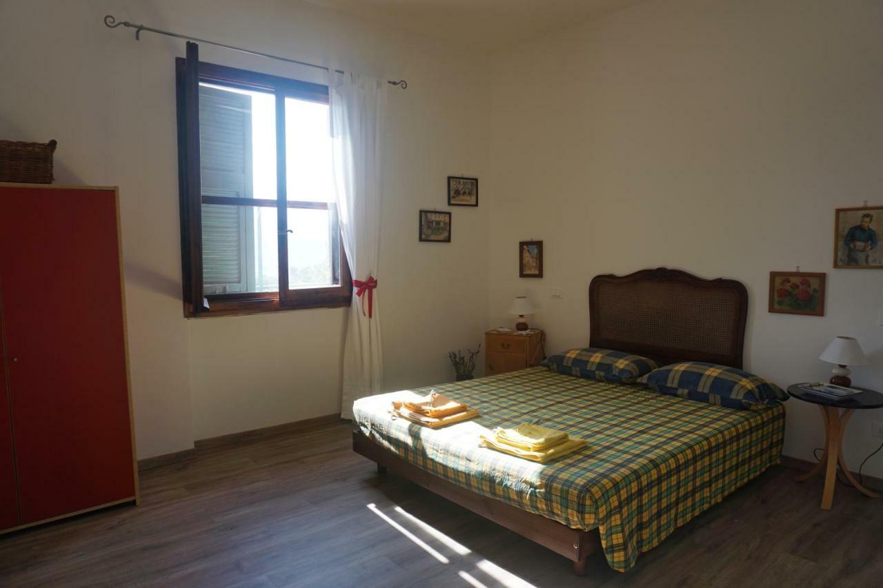 La Quercia Agriturismo อิมเปรีอา ภายนอก รูปภาพ